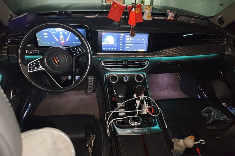 Used Hongqi H9 2022 2.0T Smart Connect Flagship Edition Center Console