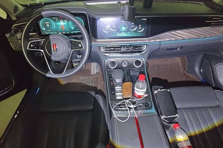 Used Hongqi H9 2022 2.0T Smart Connect Flagship Edition Center Console