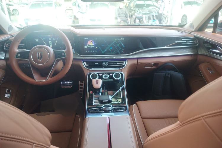 Used Hongqi H9 2022 2.0T Smart Connect Flagship Edition Center Console