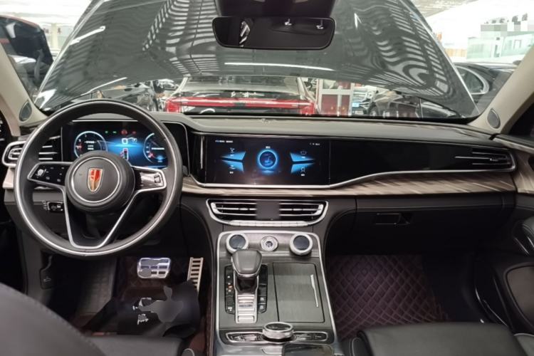 Used Hongqi H9 2022 2.0T Smart Connect Flagship Edition Center Console