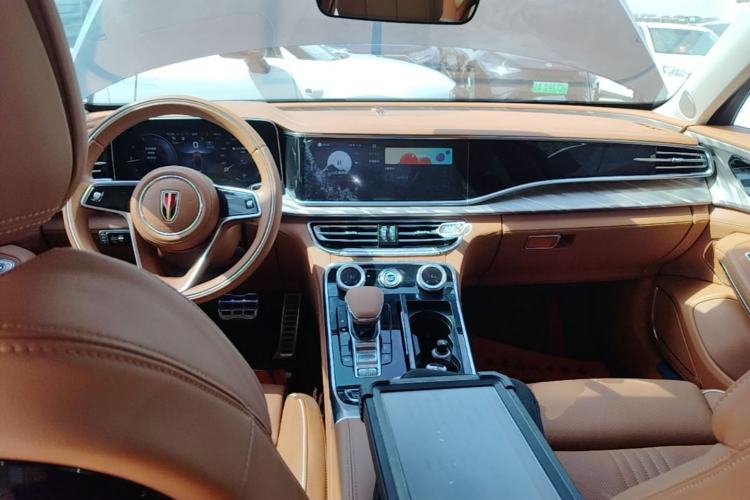 Used Hongqi H9 2022 2.0T Smart Connect Flagship Edition Center Console