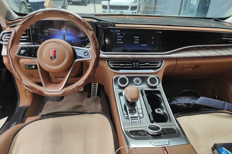 Used Hongqi H9 2022 2.0T Smart Connect Flagship Edition Center Console