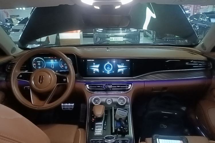 Used Hongqi H9 2022 2.0T Smart Connect Flagship Edition Center Console
