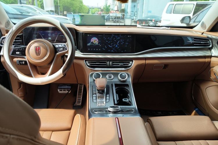 Used Hongqi H9 2022 2.0T Smart Connect Flagship Edition Center Console
