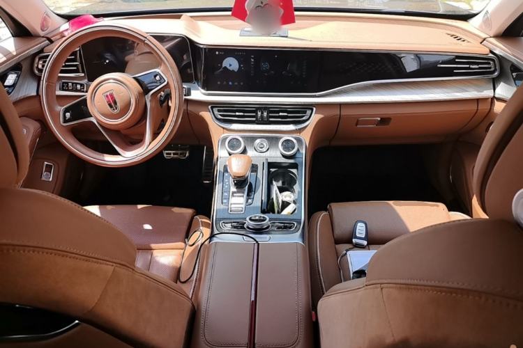 Used Hongqi H9 2022 2.0T Smart Connect Flagship Edition Center Console