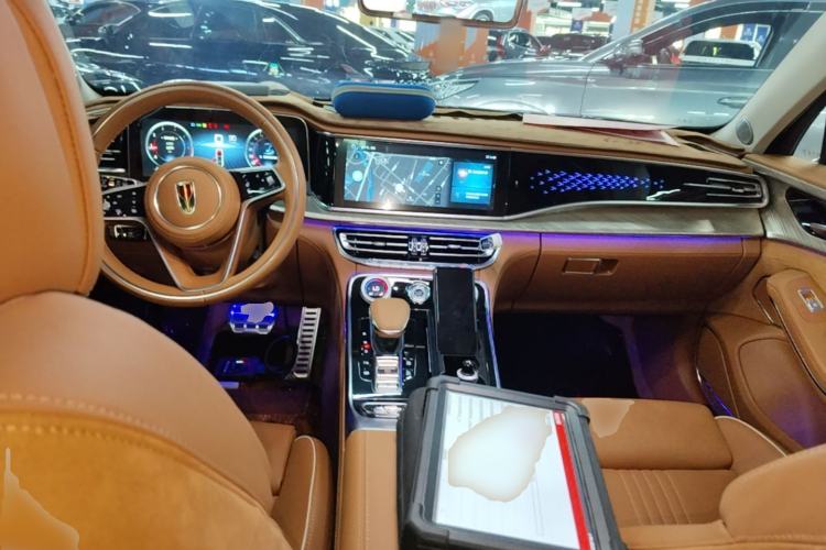 Used Hongqi H9 2022 2.0T Smart Connect Flagship Edition Center Console