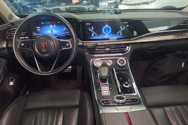 Used Hongqi H9 2022 2.0T Smart Connect Flagship Edition Center Console