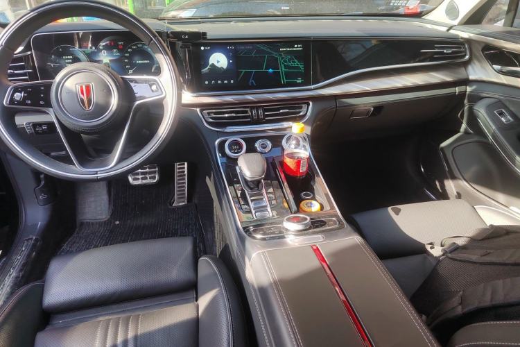 Used Hongqi H9 2022 2.0T Smart Connect Flagship Edition Center Console