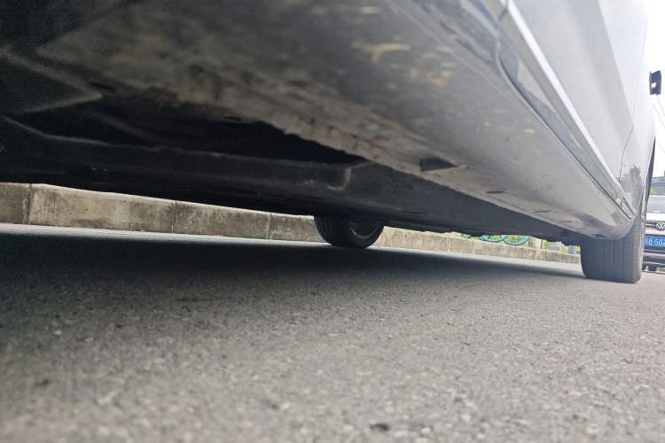 Used Hongqi H9 2022 2.0T Smart Connect Flagship Edition Chassis Front Left