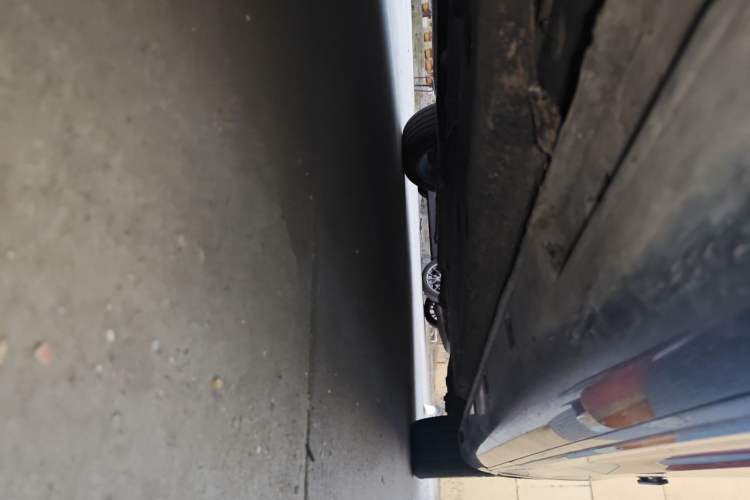 Used Hongqi H9 2022 2.0T Smart Connect Flagship Edition Chassis Front Left
