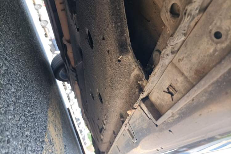 Used Hongqi H9 2022 2.0T Smart Connect Flagship Edition Chassis Front Left