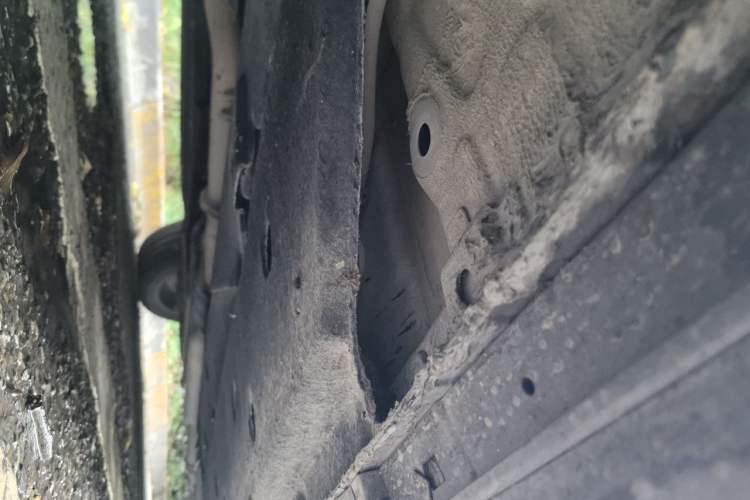 Used Hongqi H9 2022 2.0T Smart Connect Flagship Edition Chassis Front Left