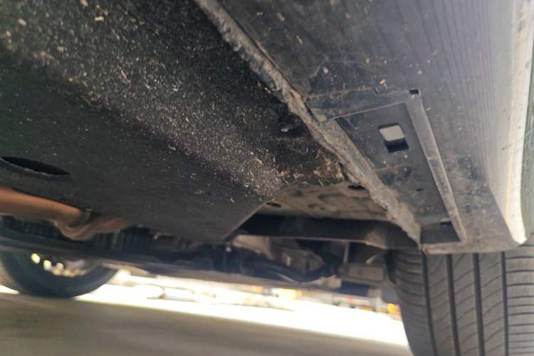 Used Hongqi H9 2022 2.0T Smart Connect Flagship Edition Chassis Front Right