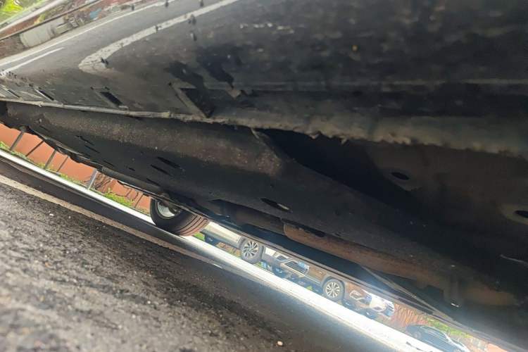 Used Hongqi H9 2022 2.0T Smart Connect Flagship Edition Chassis Front Right