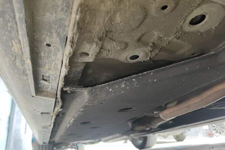 Used Hongqi H9 2022 2.0T Smart Connect Flagship Edition Chassis Front Right