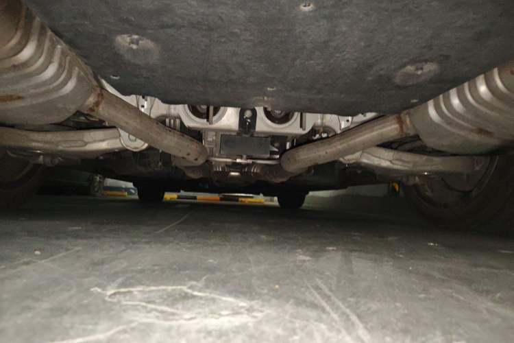 Used Hongqi H9 2022 2.0T Smart Connect Flagship Edition Chassis Rear