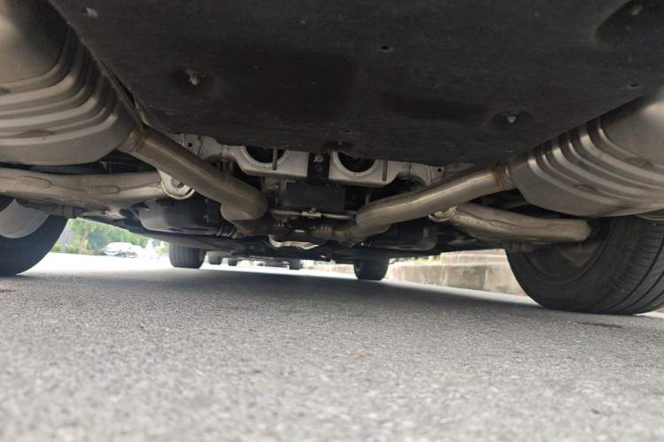 Used Hongqi H9 2022 2.0T Smart Connect Flagship Edition Chassis Rear