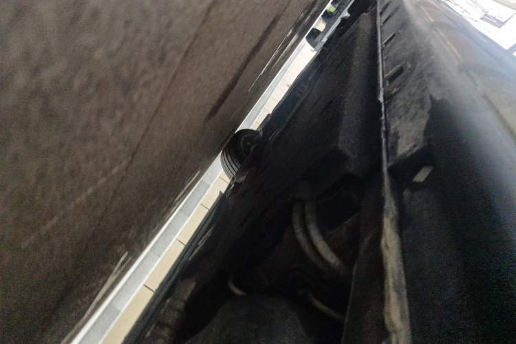 Used Hongqi H9 2022 2.0T Smart Connect Flagship Edition Chassis Rear Left