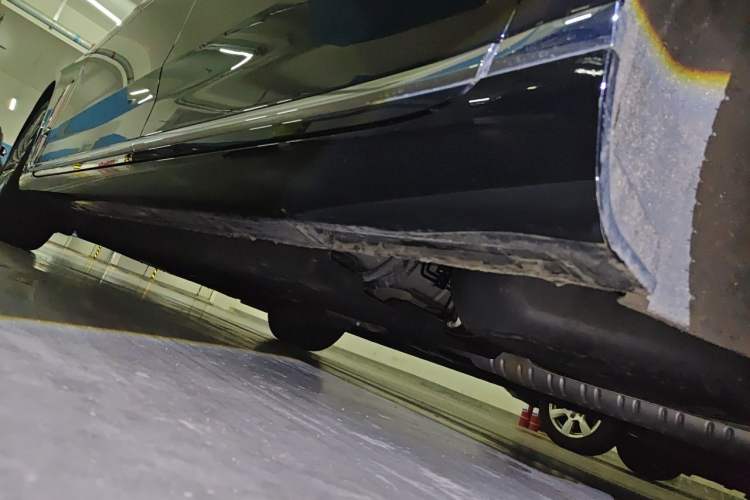 Used Hongqi H9 2022 2.0T Smart Connect Flagship Edition Chassis Rear Left