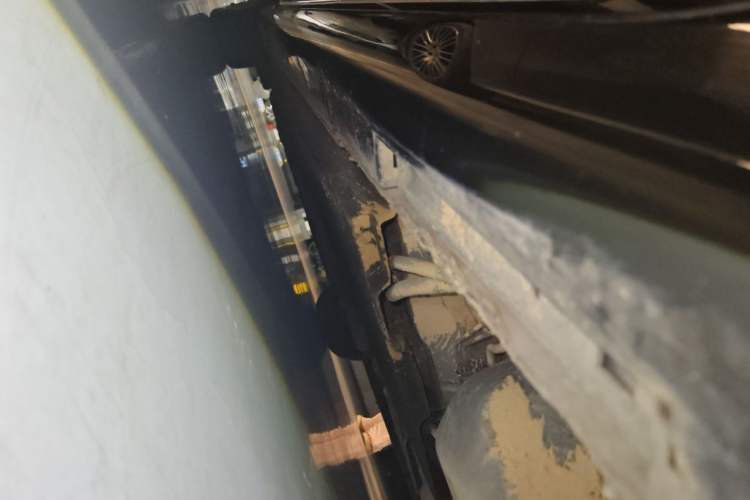 Used Hongqi H9 2022 2.0T Smart Connect Flagship Edition Chassis Rear Left