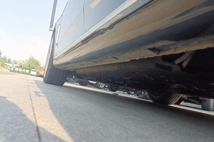 Used Hongqi H9 2022 2.0T Smart Connect Flagship Edition Chassis Rear Left
