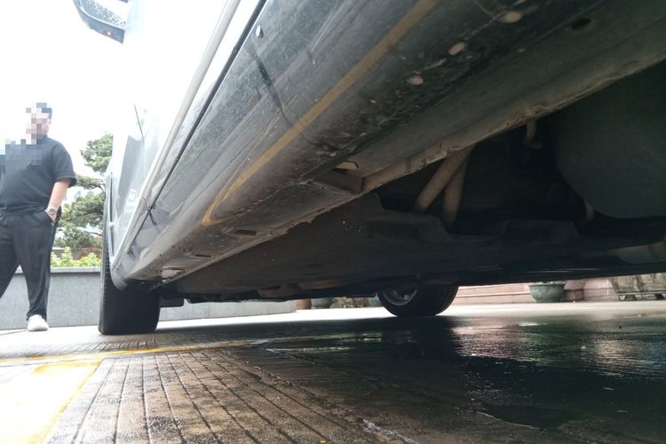 Used Hongqi H9 2022 3.0T Smart Connect Flagship Edition Chassis Rear Left