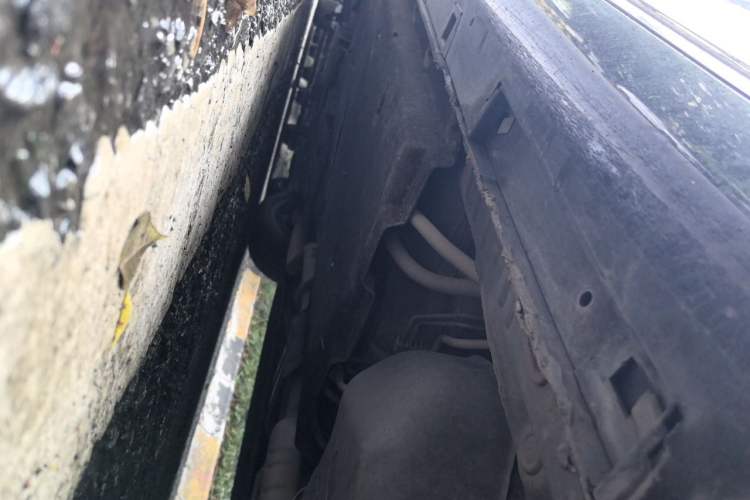 Used Hongqi H9 2022 2.0T Smart Connect Flagship Edition Chassis Rear Left