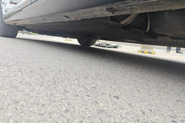 Used Hongqi H9 2022 2.0T Smart Connect Flagship Edition Chassis Rear Left