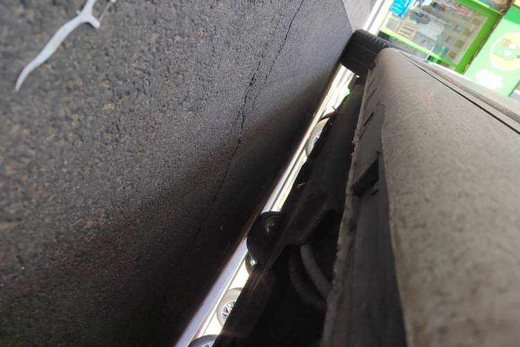 Used Hongqi H9 2022 2.0T Smart Connect Flagship Edition Chassis Rear Left