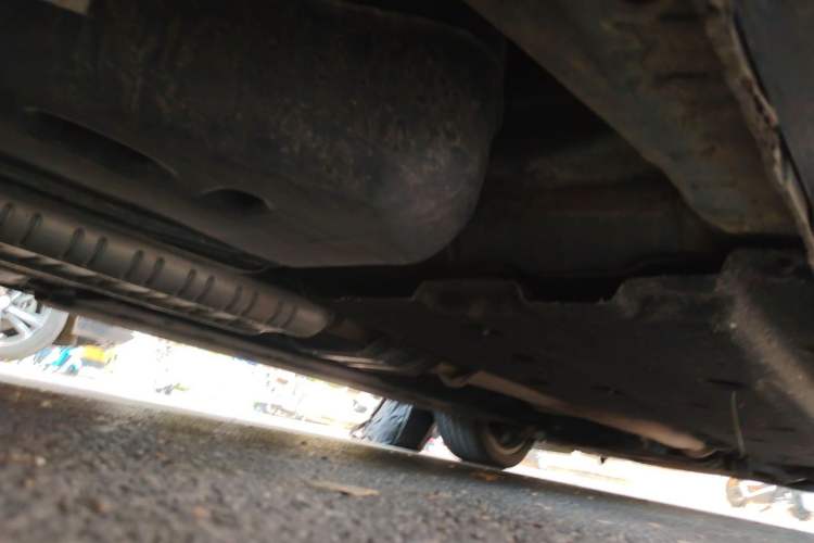 Used Hongqi H9 2022 2.0T Smart Connect Flagship Edition Chassis Rear Right