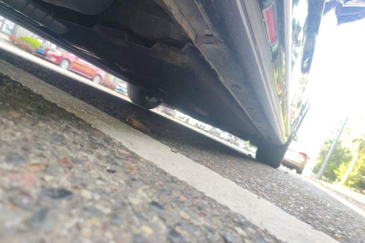 Used Hongqi H9 2022 2.0T Smart Connect Flagship Edition Chassis Rear Right