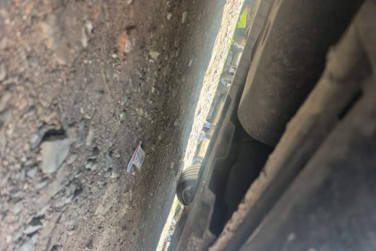 Used Hongqi H9 2022 2.0T Smart Connect Flagship Edition Chassis Rear Right