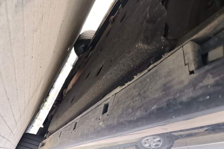 Used Hongqi H9 2022 2.0T Smart Connect Flagship Edition Chassis Rear Right