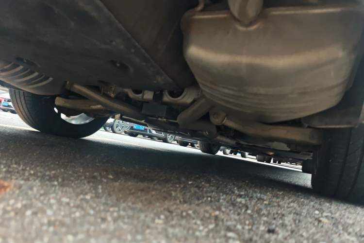 Used Hongqi H9 2022 2.0T Smart Connect Flagship Edition Chassis Rear Right