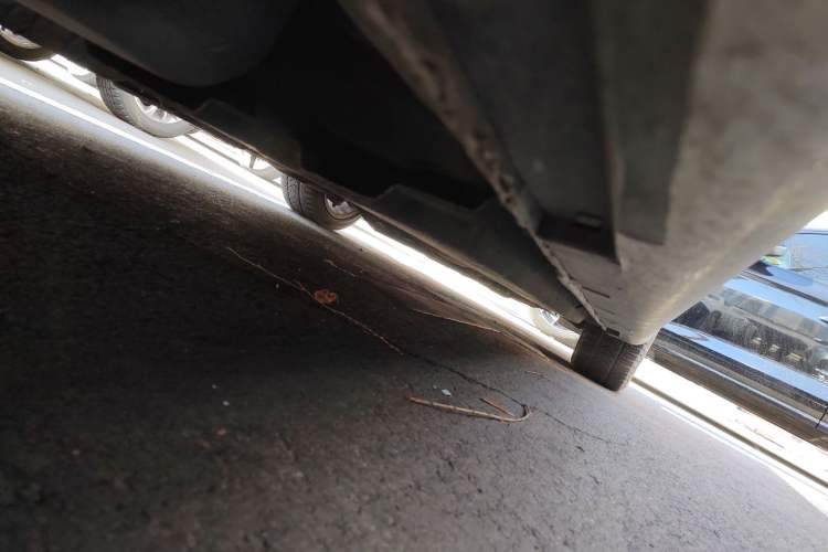Used Hongqi H9 2022 2.0T Smart Connect Flagship Edition Chassis Rear Right