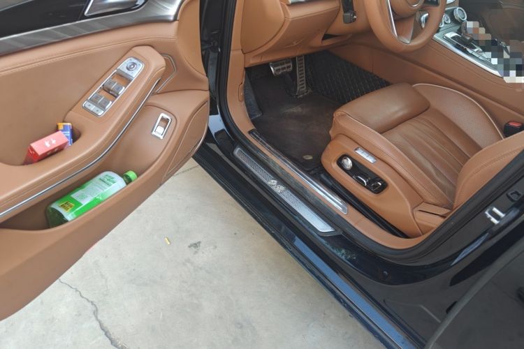 Used Hongqi H9 2022 2.0T Smart Connect Flagship Edition Driver Seat