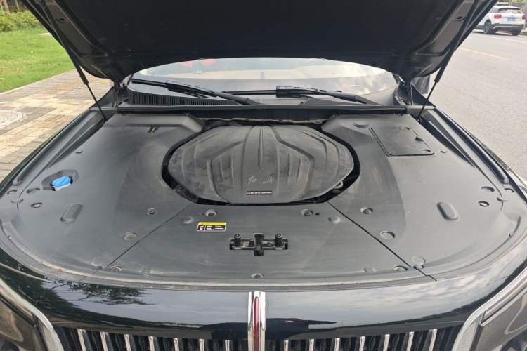 Used Hongqi H9 2022 2.0T Smart Connect Flagship Edition Engine Bay