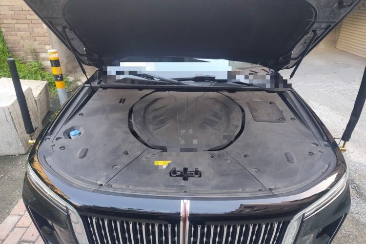 Used Hongqi H9 2022 3.0T H9+ Premium Custom Edition Engine Bay