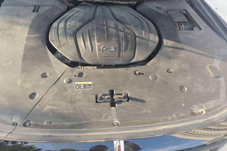 Used Hongqi H9 2022 2.0T Smart Connect Flagship Edition Engine Bay