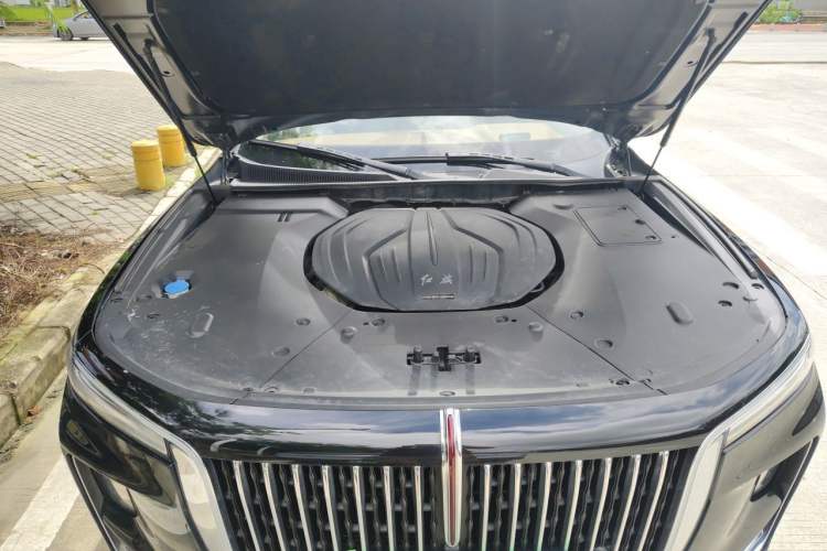 Used Hongqi H9 2022 2.0T Smart Connect Flagship Edition Engine Bay