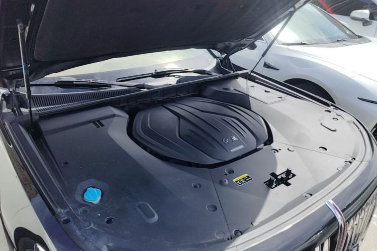 Used Hongqi H9 2022 2.0T Smart Connect Flagship Edition Engine Bay