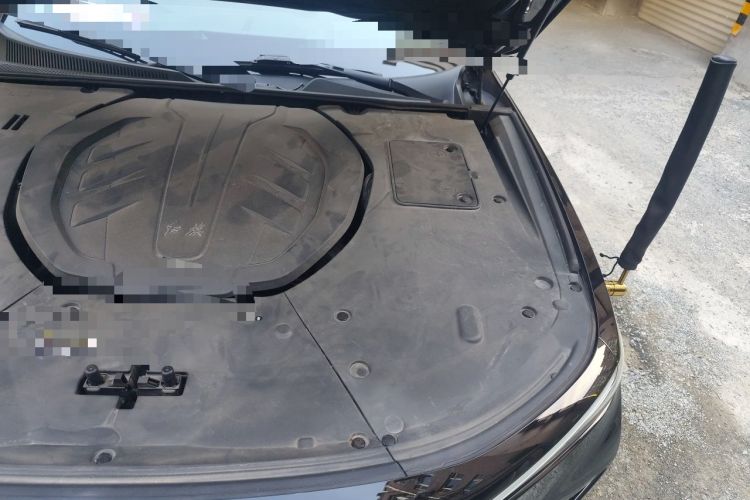 Used Hongqi H9 2022 3.0T H9+ Premium Custom Edition Engine Bay Left