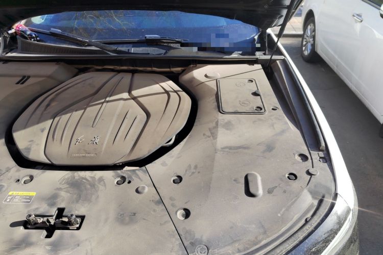 Used Hongqi H9 2022 2.0T Smart Connect Flagship Edition Engine Bay Left