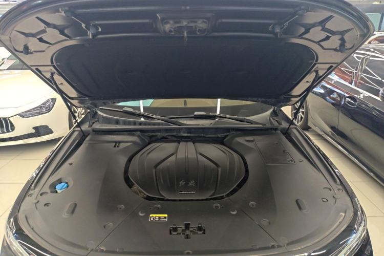 Used Hongqi H9 2022 2.0T Smart Connect Flagship Edition Engine Bay