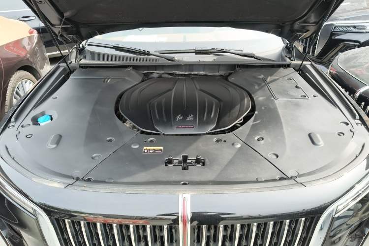 Used Hongqi H9 2022 2.0T Smart Connect Flagship Edition Engine Bay