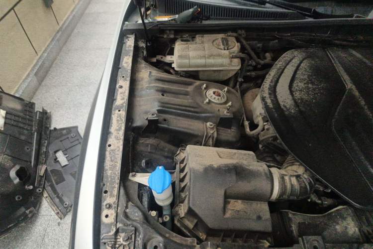 Used Hongqi H9 2022 2.0T Smart Connect Flagship Edition Engine Bay Right