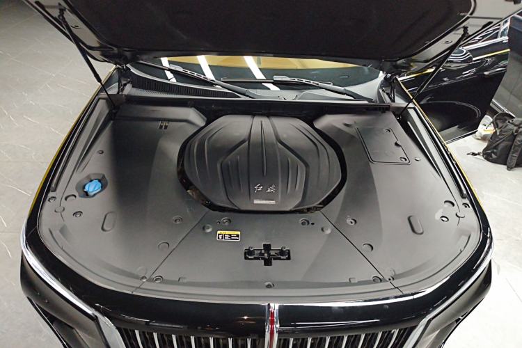 Used Hongqi H9 2022 2.0T Smart Connect Flagship Edition Engine Bay