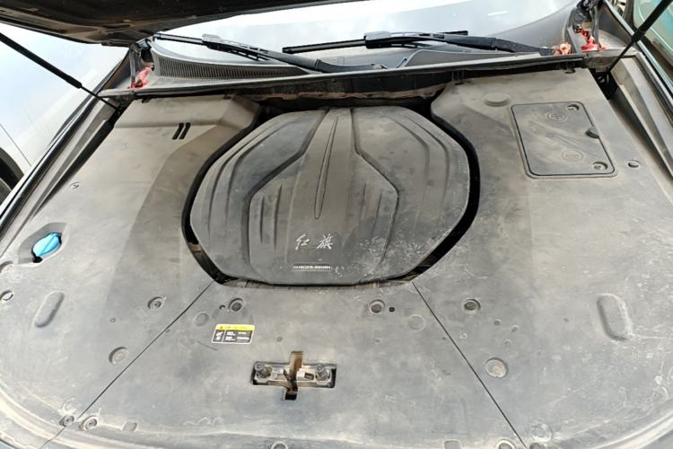 Used Hongqi H9 2022 2.0T Smart Connect Flagship Edition Engine Bay