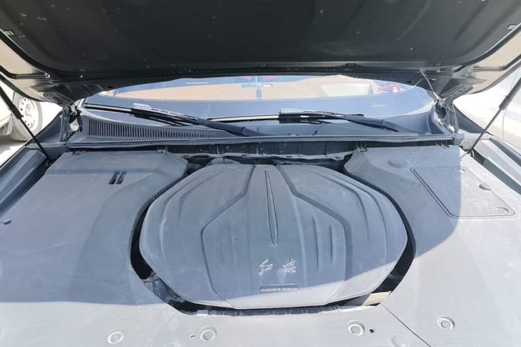 Used Hongqi H9 2022 2.0T Smart Connect Flagship Edition Engine Bay