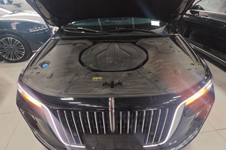 Used Hongqi H9 2022 2.0T Smart Connect Flagship Edition Engine Bay